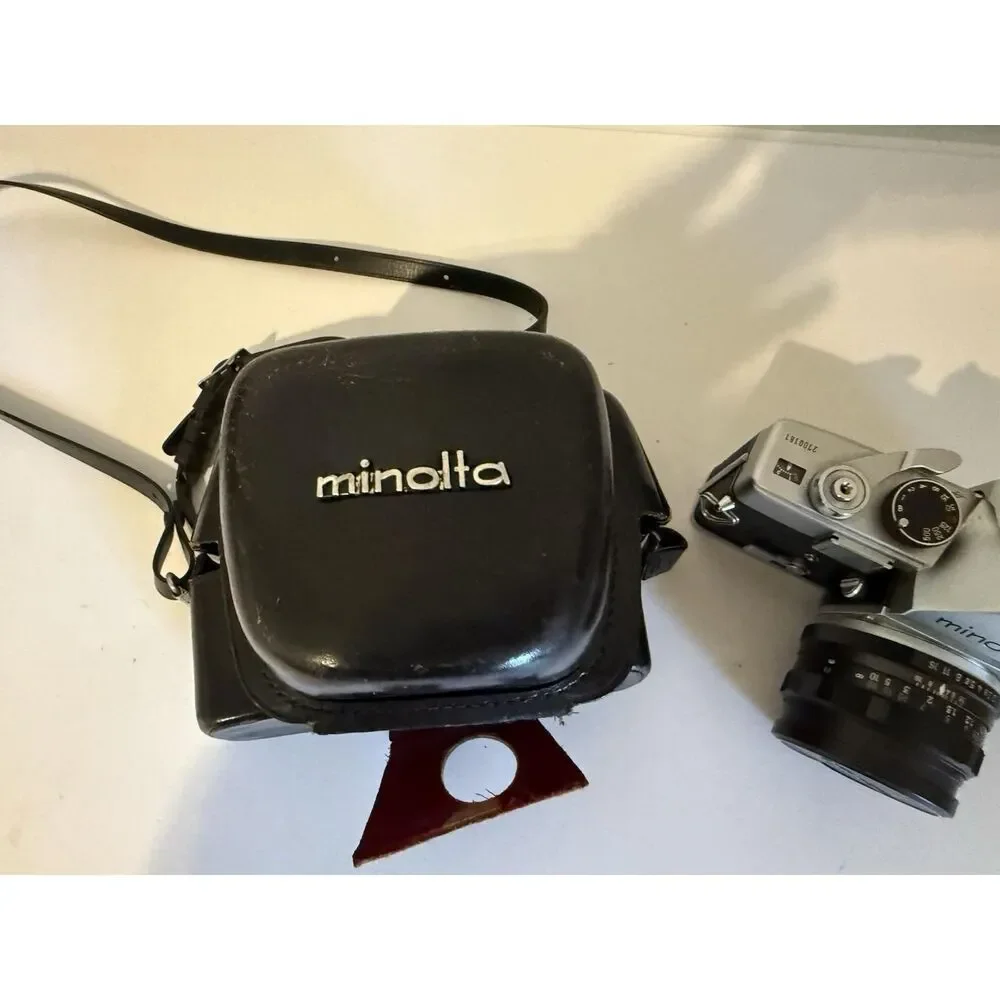 Minolta SR-1 35mm W/Rokkor-PF Auto 50mm Lens And Case